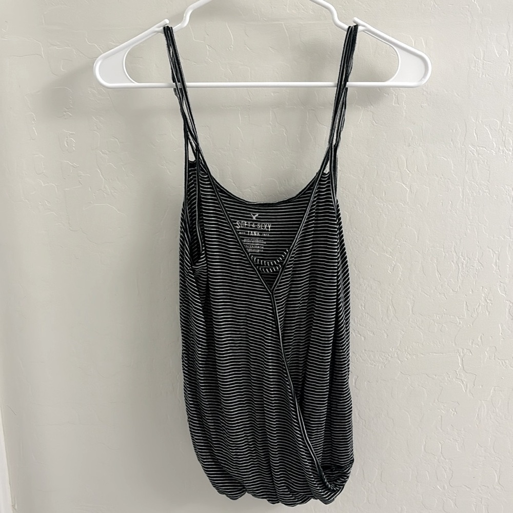 American Eagle Outfitters / Size extra small / XS / Tank top / Black & white